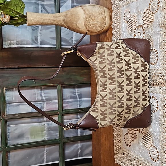 Michael Kors Millbrook Signature MK Brown Tan Jacquard Leather Shoulder Hobo Bag - Picture 3 of 12